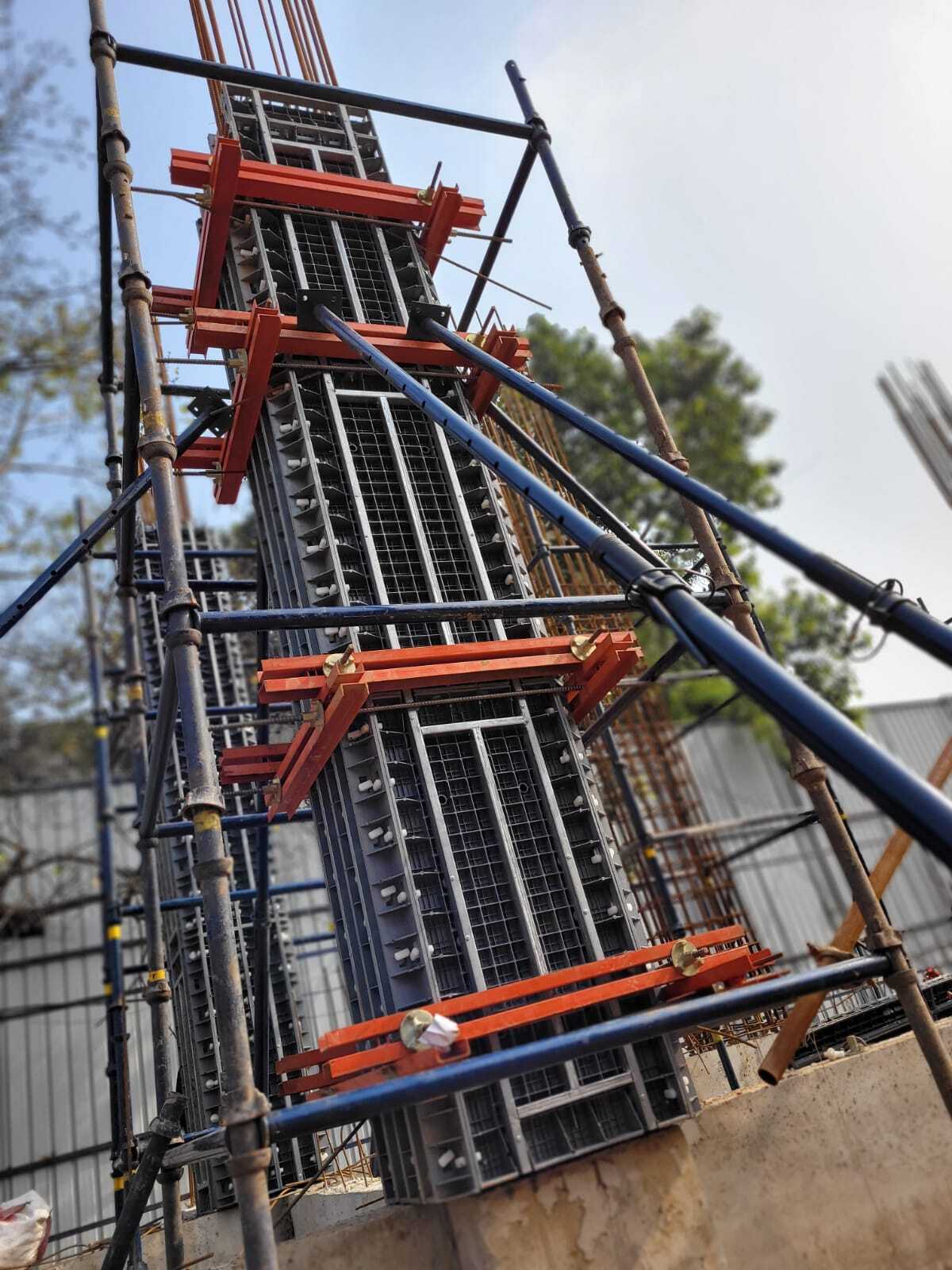 Modular Column Formworks - Application: Construction