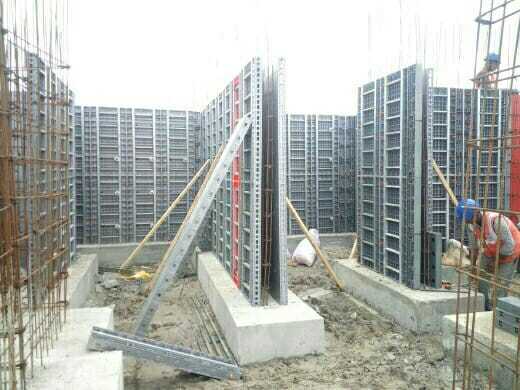 Adjustable Column Shuttering - Application: Construction