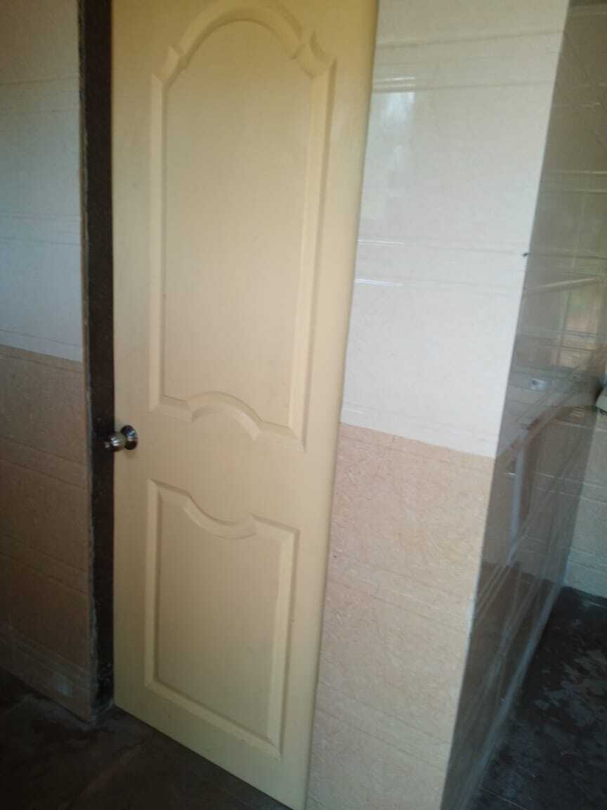 Frp White Door - Solid Wood Frame, Customized Sizes, Off-white Finish | Modern Design, Left Lock Handle Position, 30mm Thickness