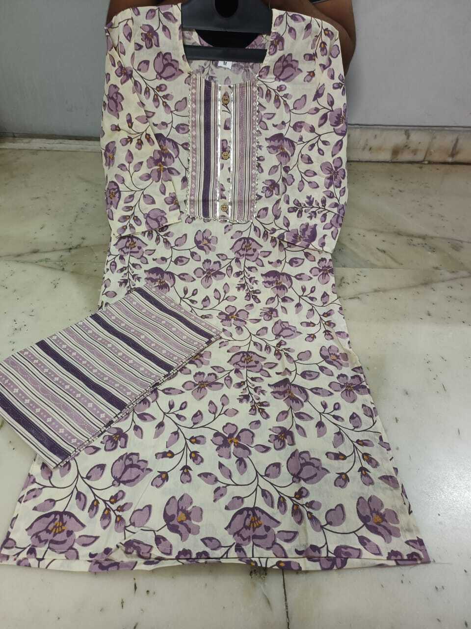 Kurti Pent - Bust Size: Medium