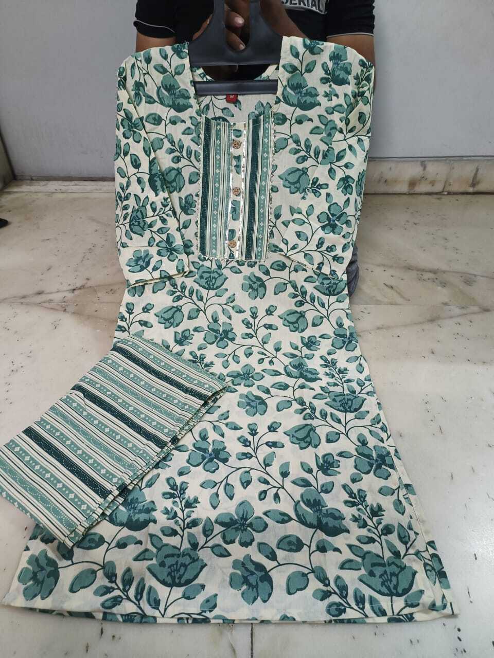 Kurti With Pant - Cotton Fabric, Size M/38 - Xxl/44, Green And White, Knee-length, Full Sleeve, Geometric Printed, Comfortable And Stylish