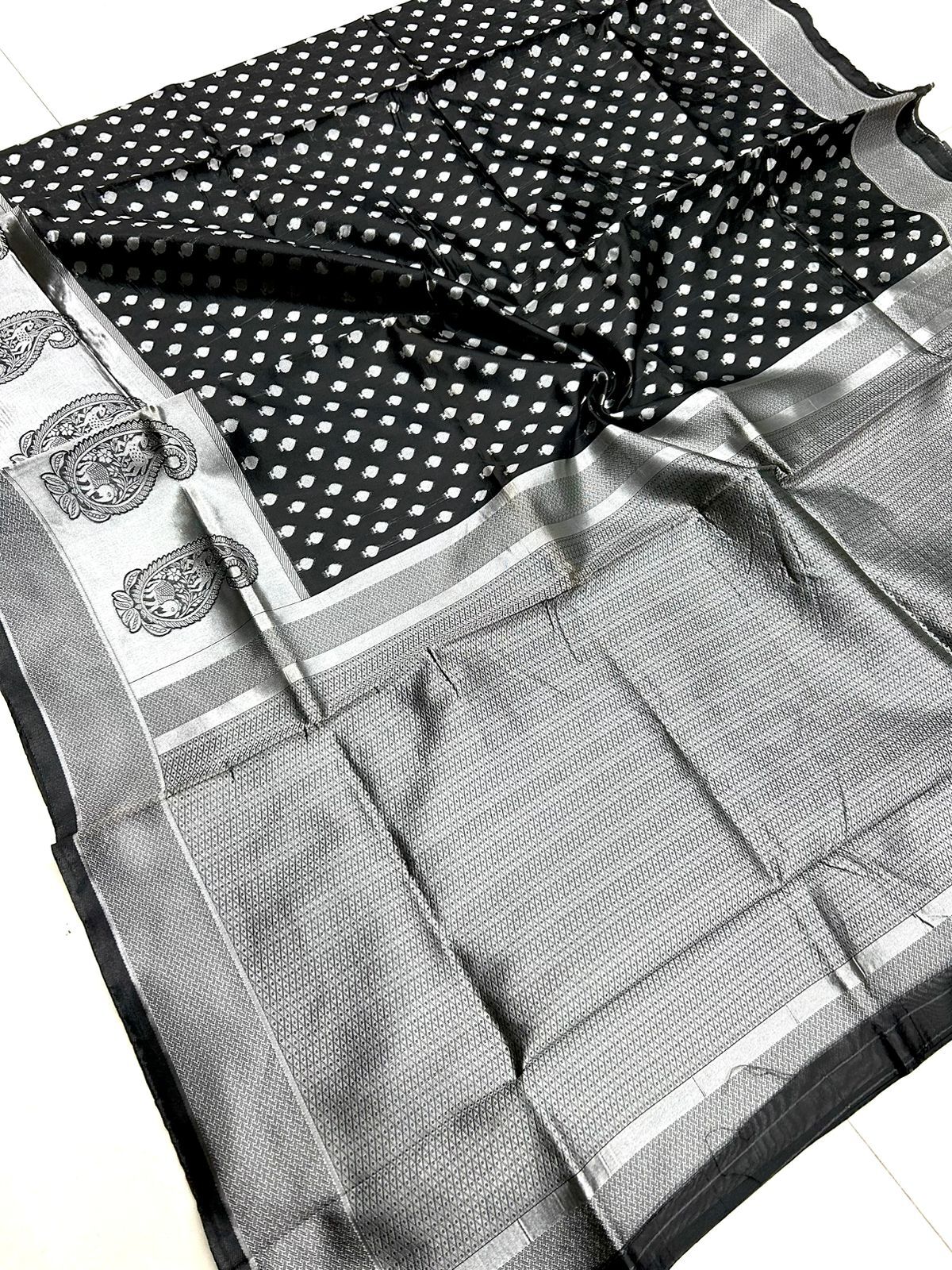 Soft Lichi Silk Saree - 6.30 Feet Length | Elegant Jacquard Weaving, Rich Pallu With Zari Butta, All-season Ethnic Attire