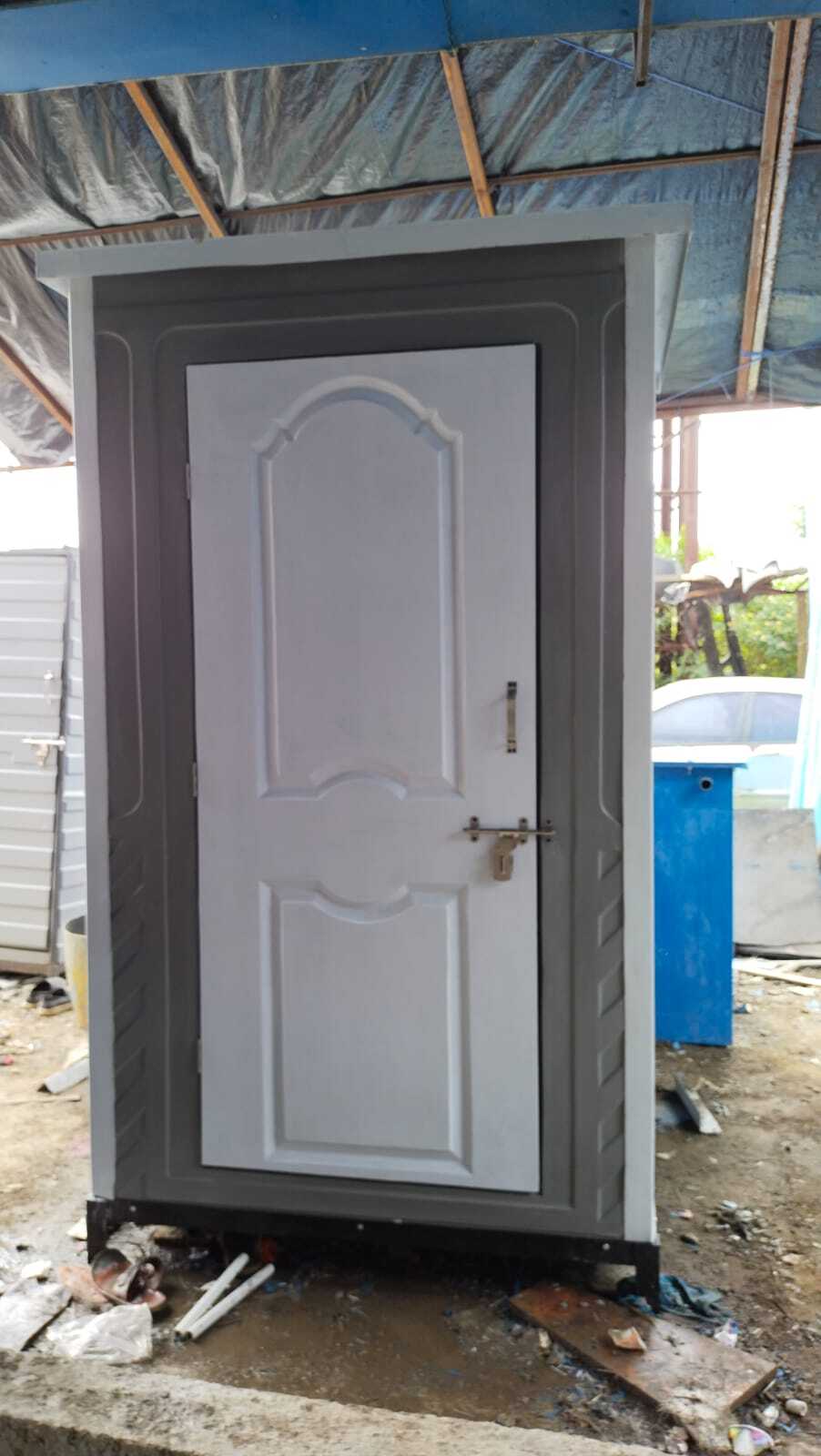 Frp Changing Room Cabin - 30mm Wall Thickness, Blue & Grey Colors | Smooth Finish, Pvc Sliding Window