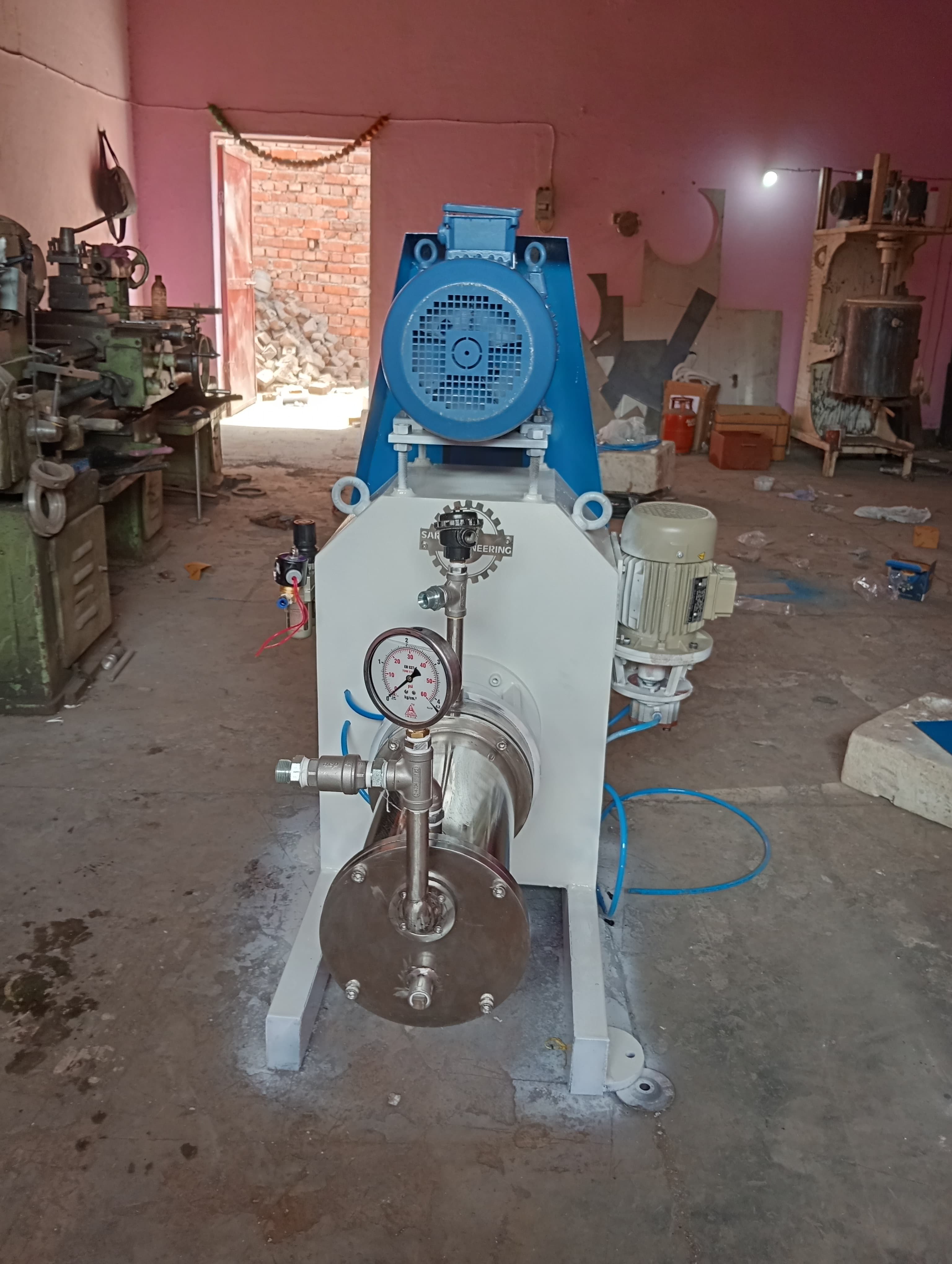 Dyno Mill - Color: Blue And White