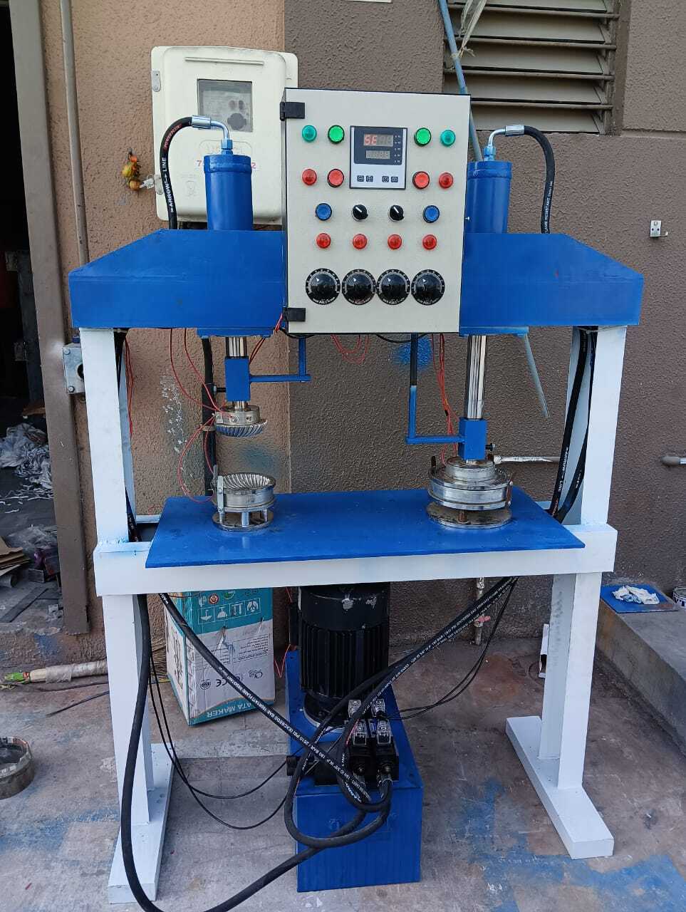 Semi-automatic Double Die Hydraulic Paper Plate Making Machine - Paper Material, 4-16 Inch Size Range, 1500-1800 Pcs/hour Capacity, 2 Hp Motor, 32 Ltr Oil Tank Capacity, 300 Kg Weight, 220 Volt Power Supply