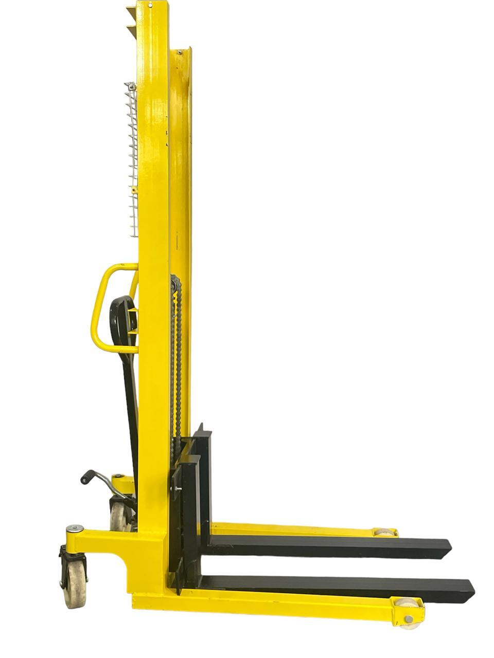Hydraulic Hand Stacker - Attributes: Consume Less Power