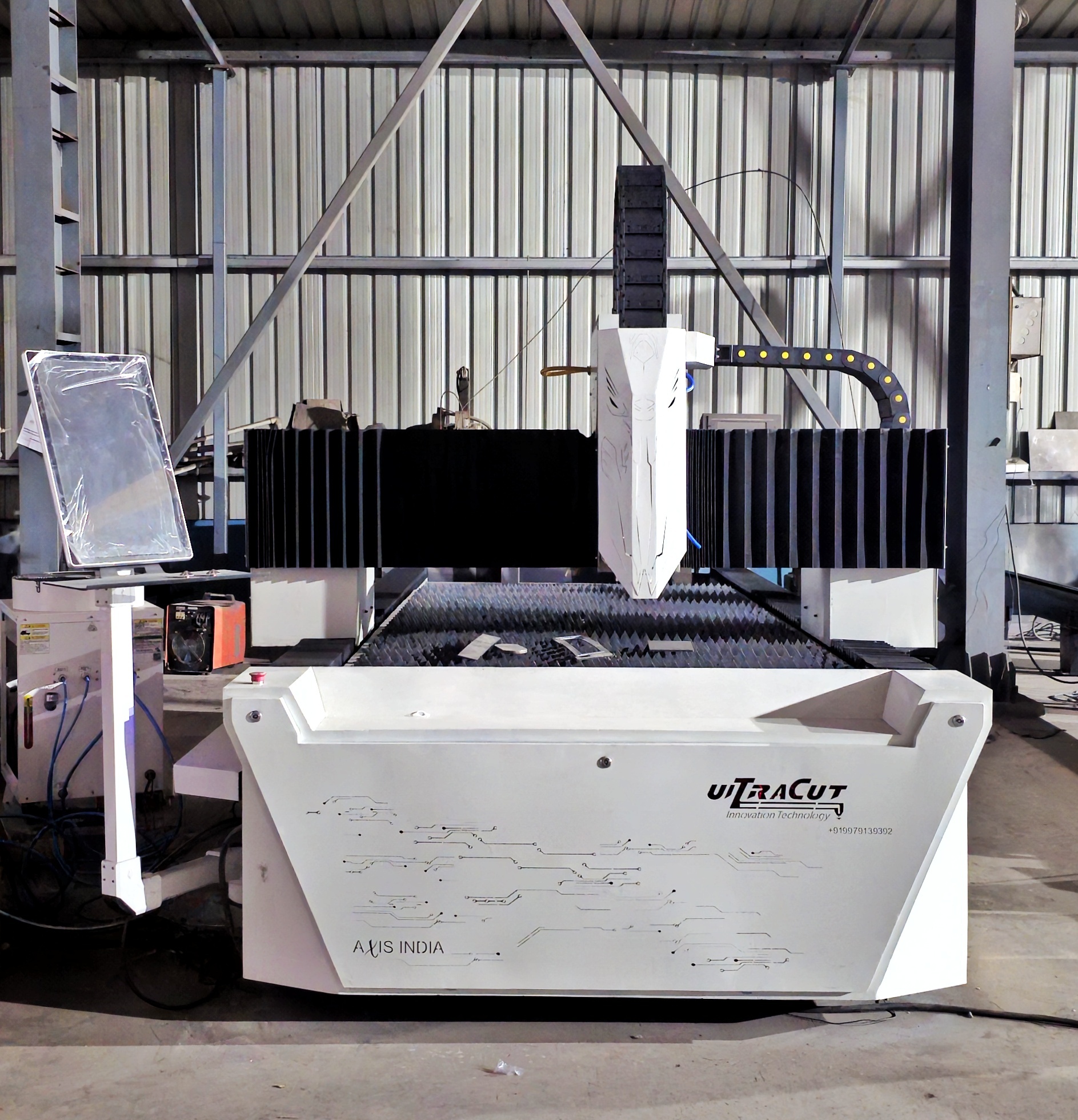 2000 Watt Cnc Laser Metal Cutting Machine - Automatic Grade: Automatic