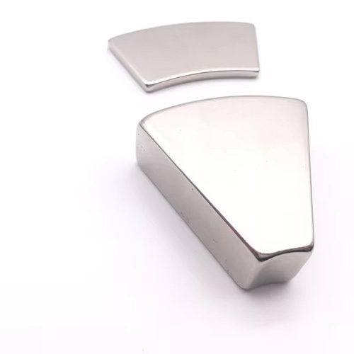 C Shape Arc Magnet - Customized Silver Finish | Versatile Commercial Application, Unique Arc Design