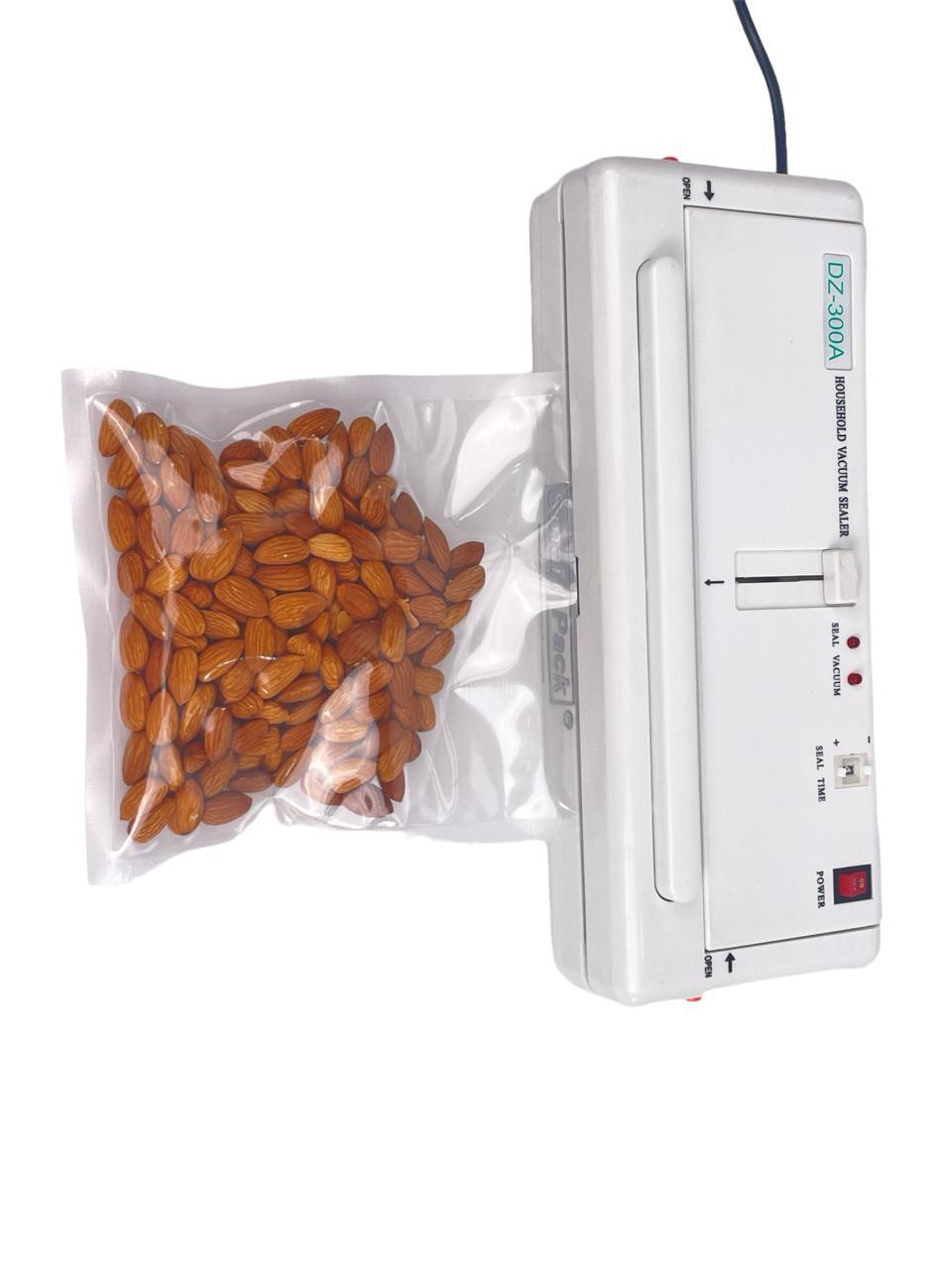 Manual Vacuum Packing Machine - Capacity: 3 Kg/hr