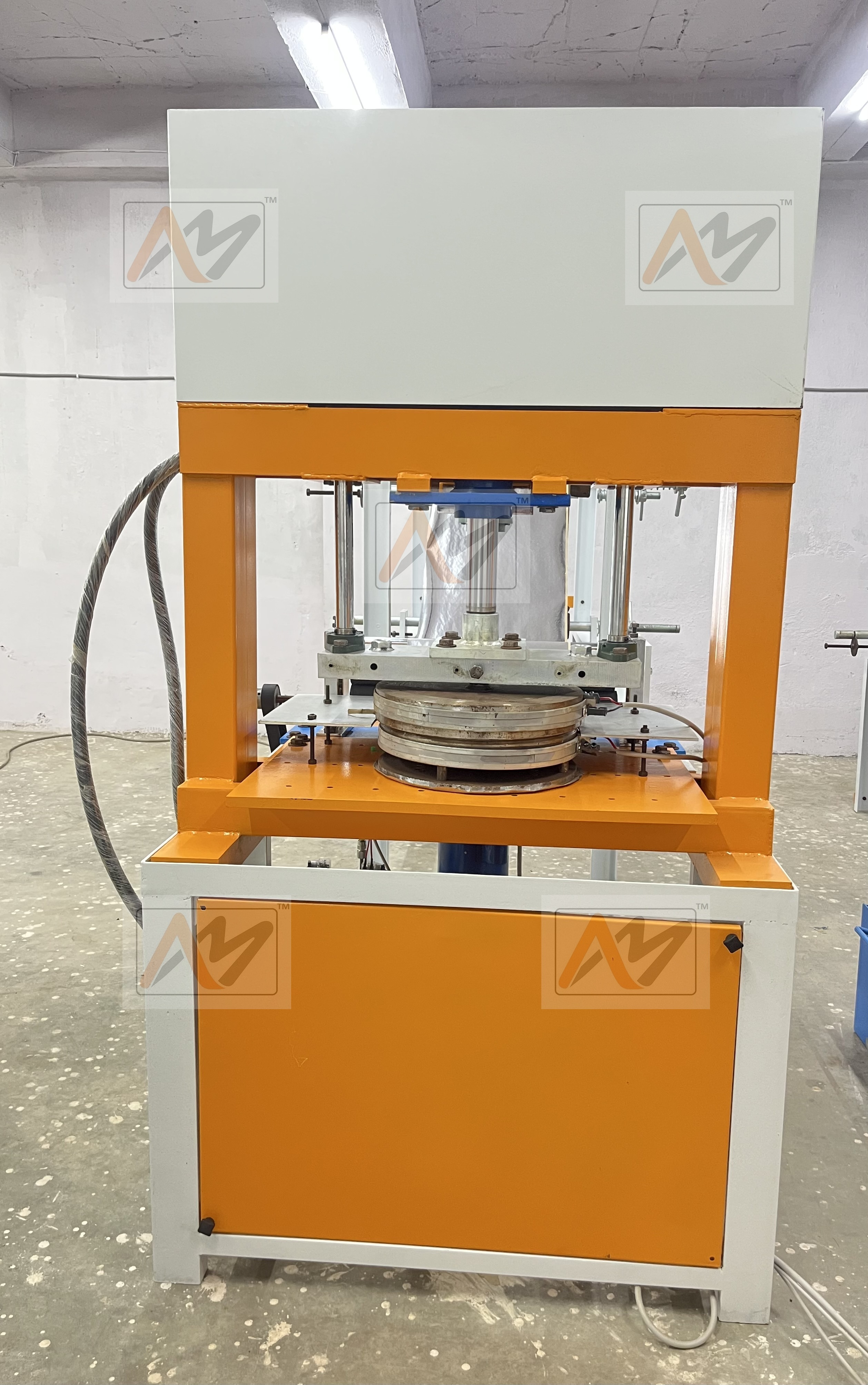 Automatic Hydraulic Paper Plate Making Machine - Capacity: 60-80 Pcs/hr