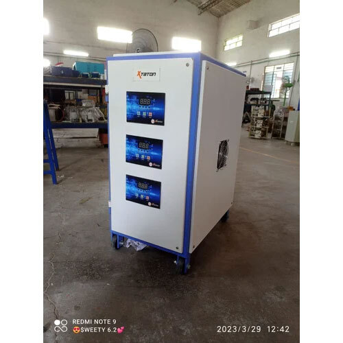 रेसिडेंशियल सर्वो वोल्टेज स्टैबिलाइज़र