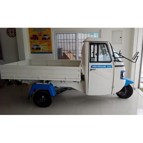 Mahindra Zor Grand Pickup Electric Cargo Motor Power: 750 Watt (W)