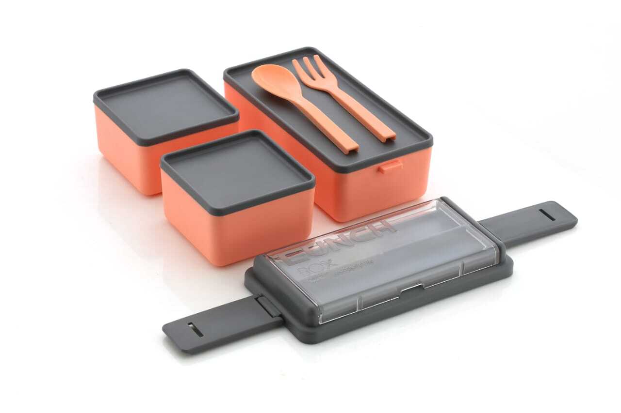 Double Dacker Lunchbox - Color: Multi Colour