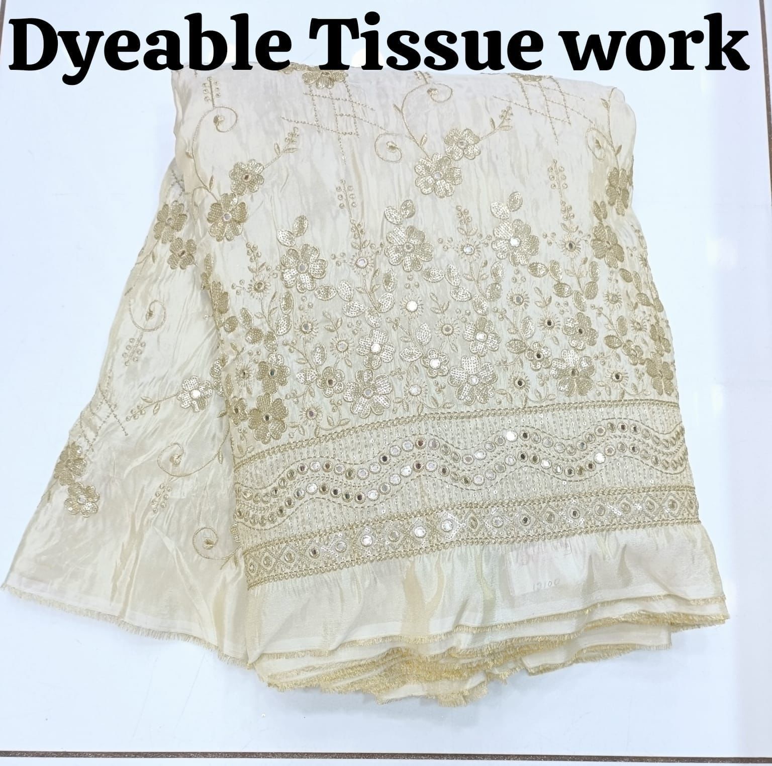 Dyebale Tissue Fabric - Attributes: Washable