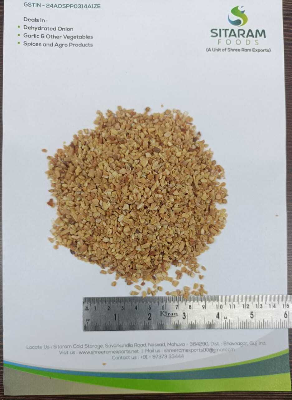 Dried Garlic Chopped