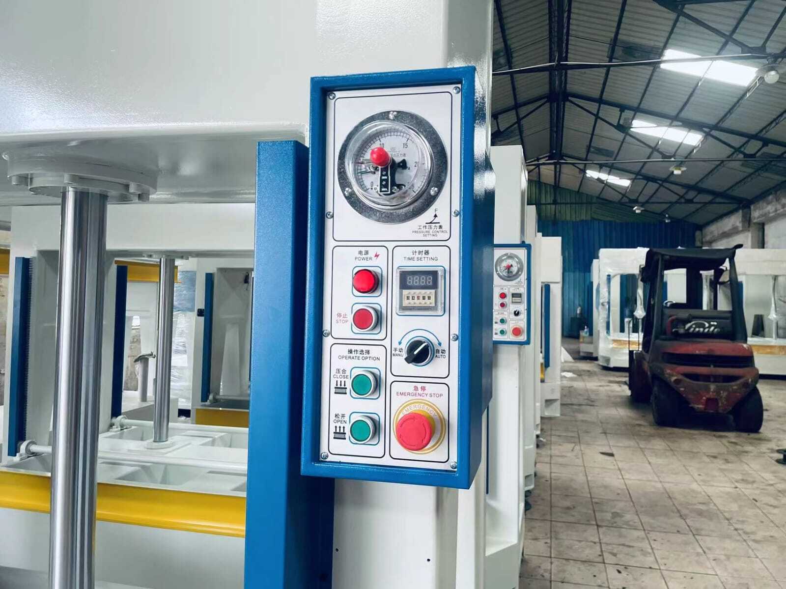 Wood Working Cold Press Machine - Mild Steel 2500 X 1250 Mm White | 50 Ton Pressure 4 Kw Power Ideal For Laminates And Veneers