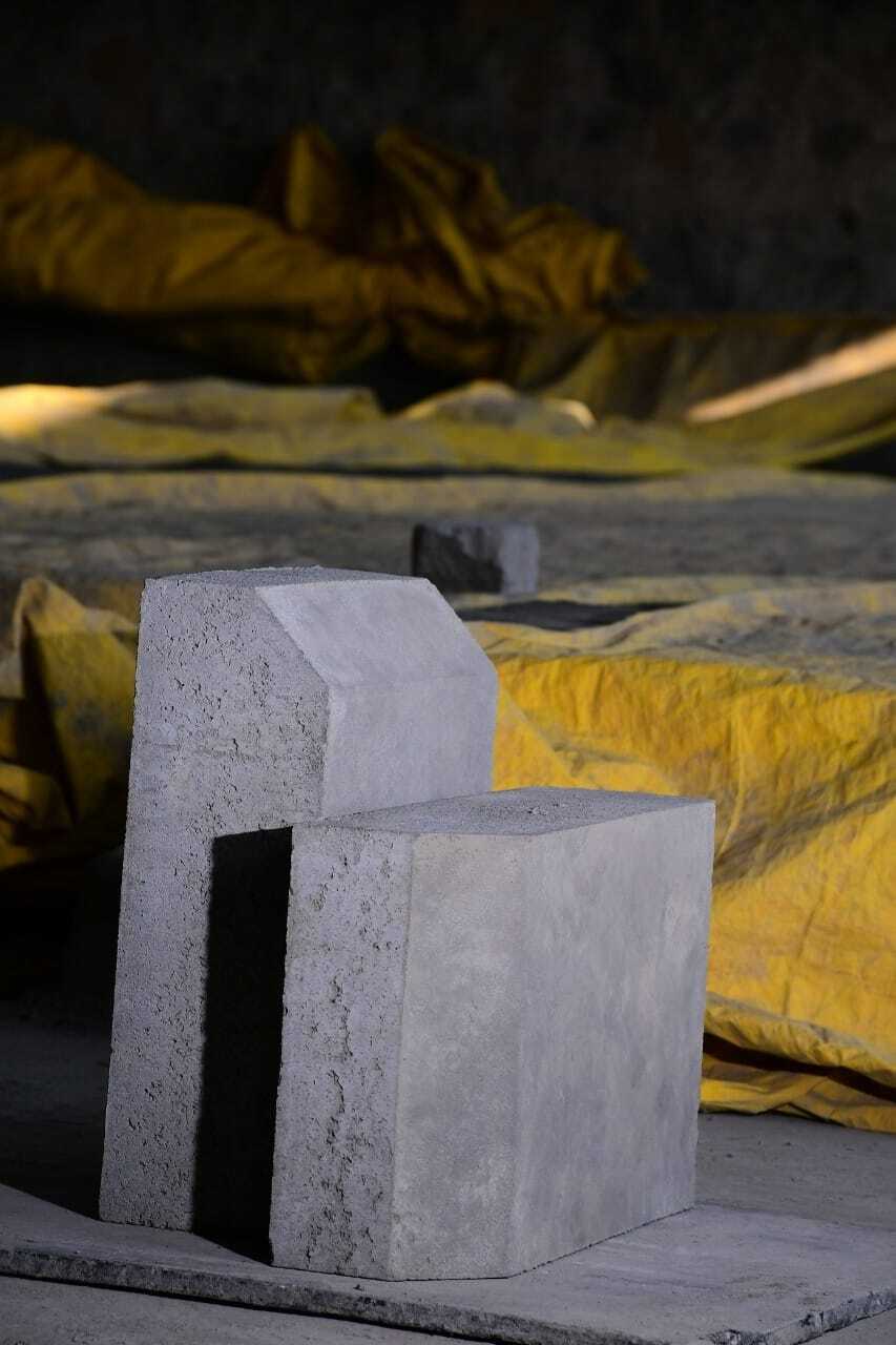 Kerb Stone - Durable Concrete Construction | High Strength, Weather Resistant
