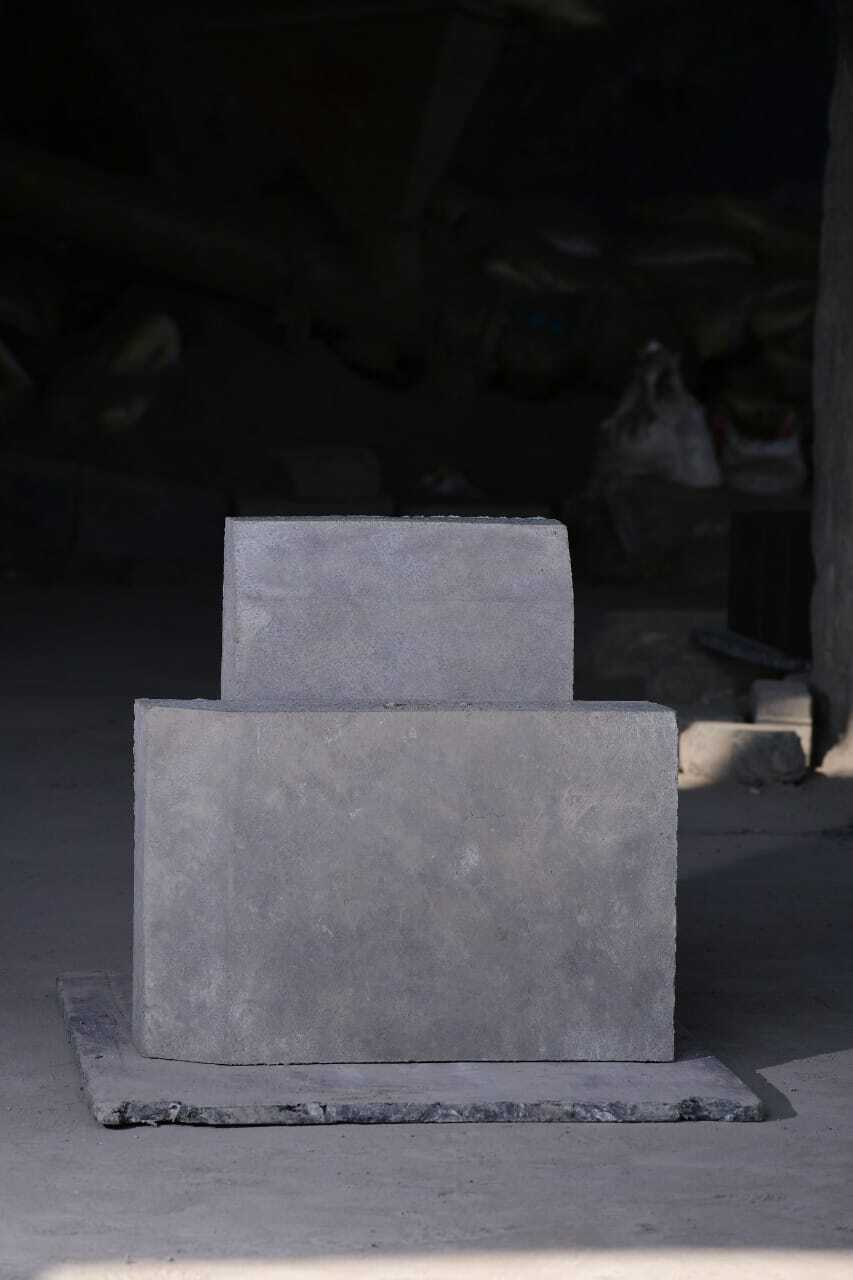 Kerb Stone - Durable Concrete Construction | High Strength, Weather Resistant