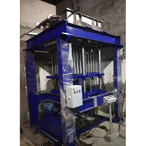 Transparent Soap Making Machinery - Stainless Steel 304, 1 Ton Per Hour Capacity | Easy to Operate, Multiple Filling Heads, Semi-Automatic, 25 kW Power Consumption
