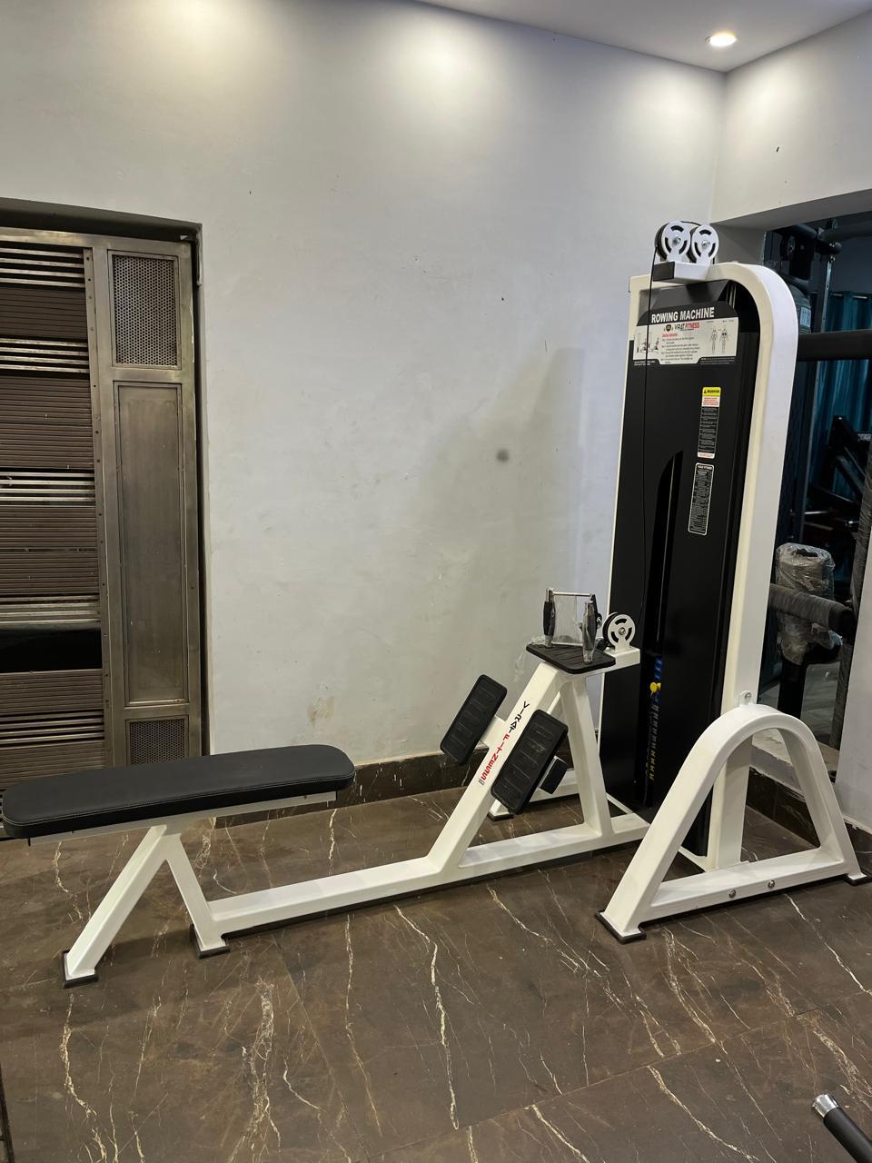 Seated Rowing Exercise Machine - 235 Kgs, Electrostatic Powder Coated Mild Steel Frame, Soft Foam Seat For Comfort | Manual Operation, Targets Back Muscles, 80 Kgs Weight Loading Capacity