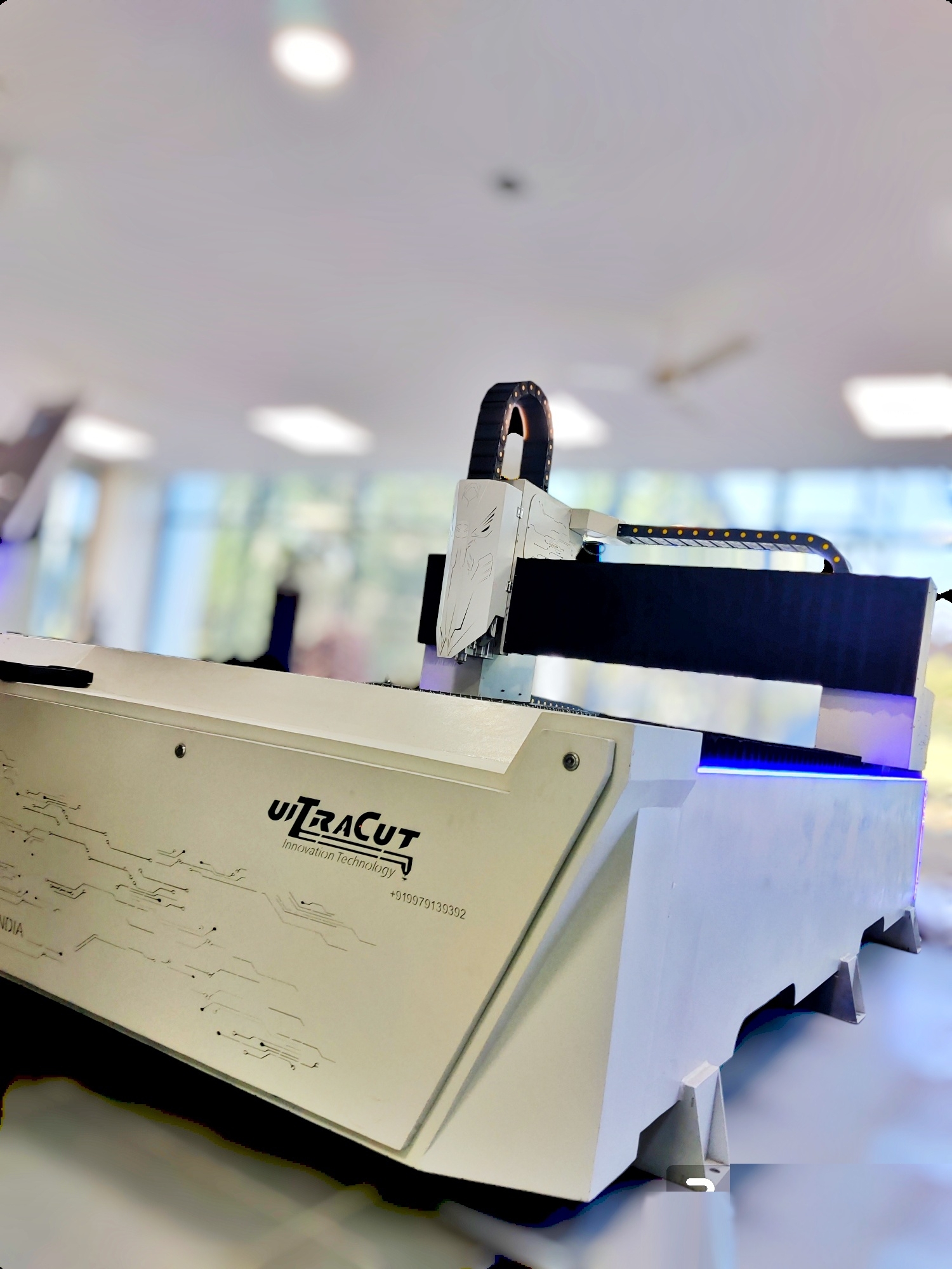 Automatic 1000 W Cnc Laser Cutting Machine