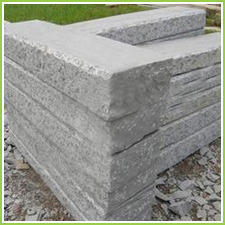 स्लिवर कर्ब सैंड स्टोन