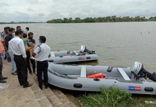 10 Seater Inflatable Boat - Capacity: 600 Kg