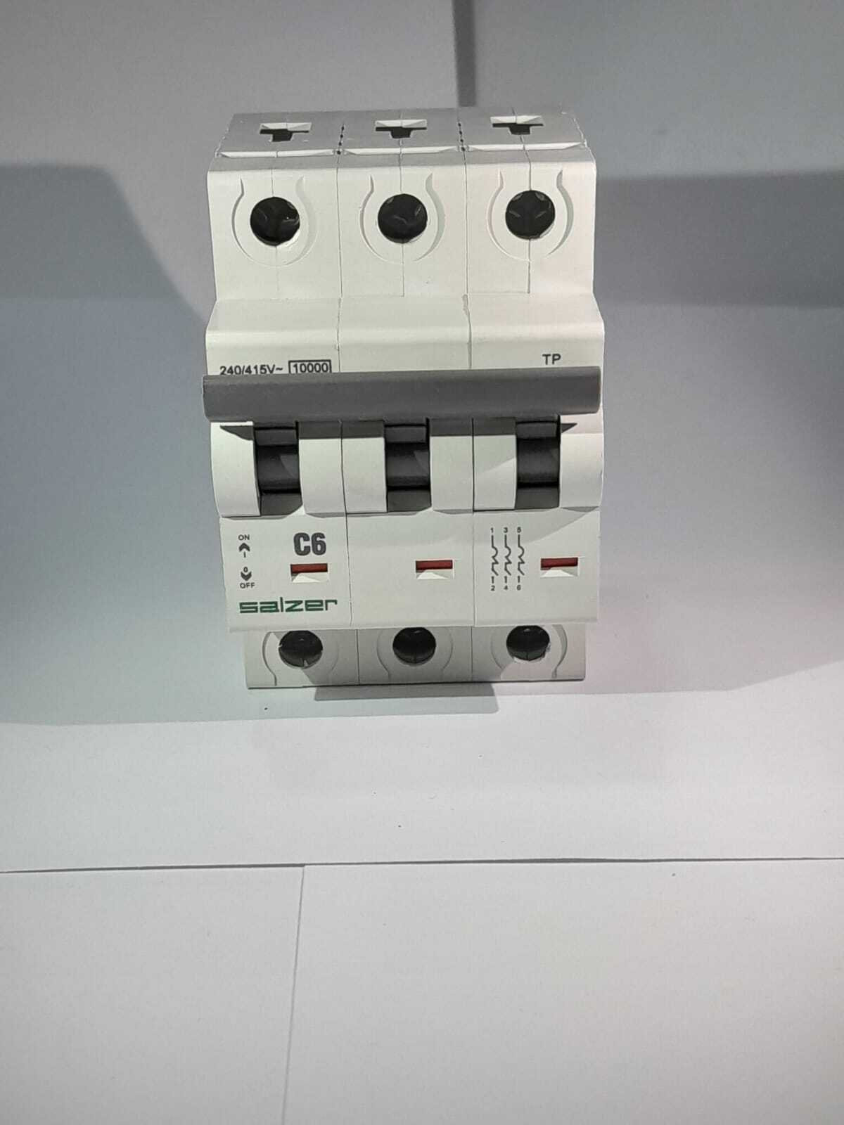 Mcb 6a 3pole Mxtpc006 - Salzer - Color: White