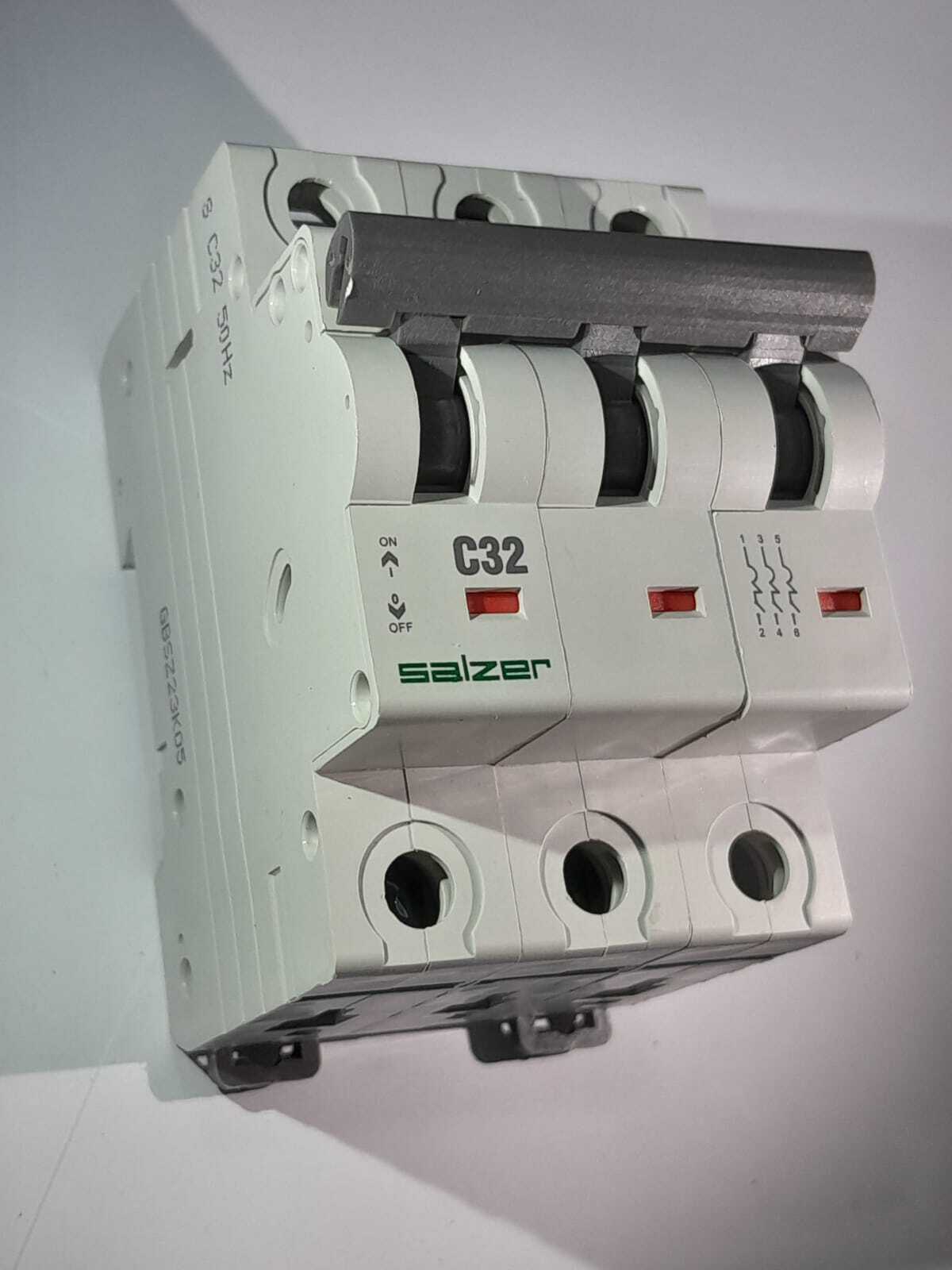 Mcb 32a 3pole Mxtpc320 - Salzer - Color: White