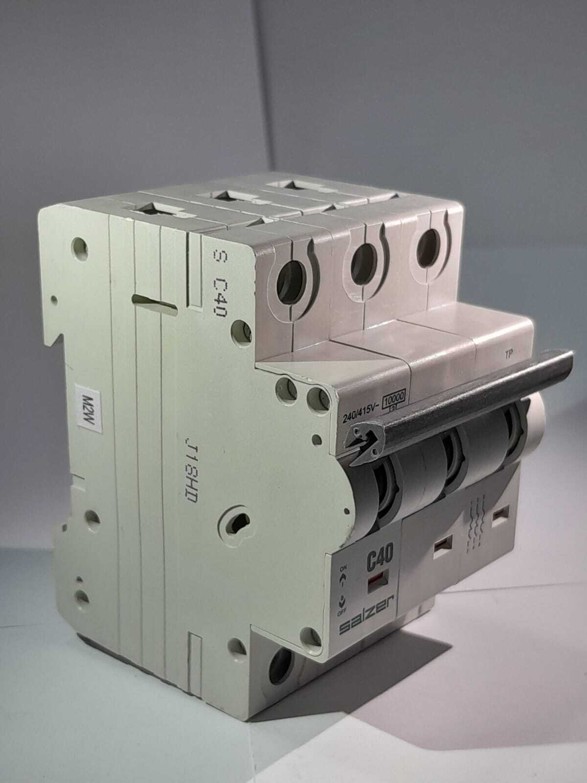 Mcb 40a 3pole Mxtpc400 - Salzer