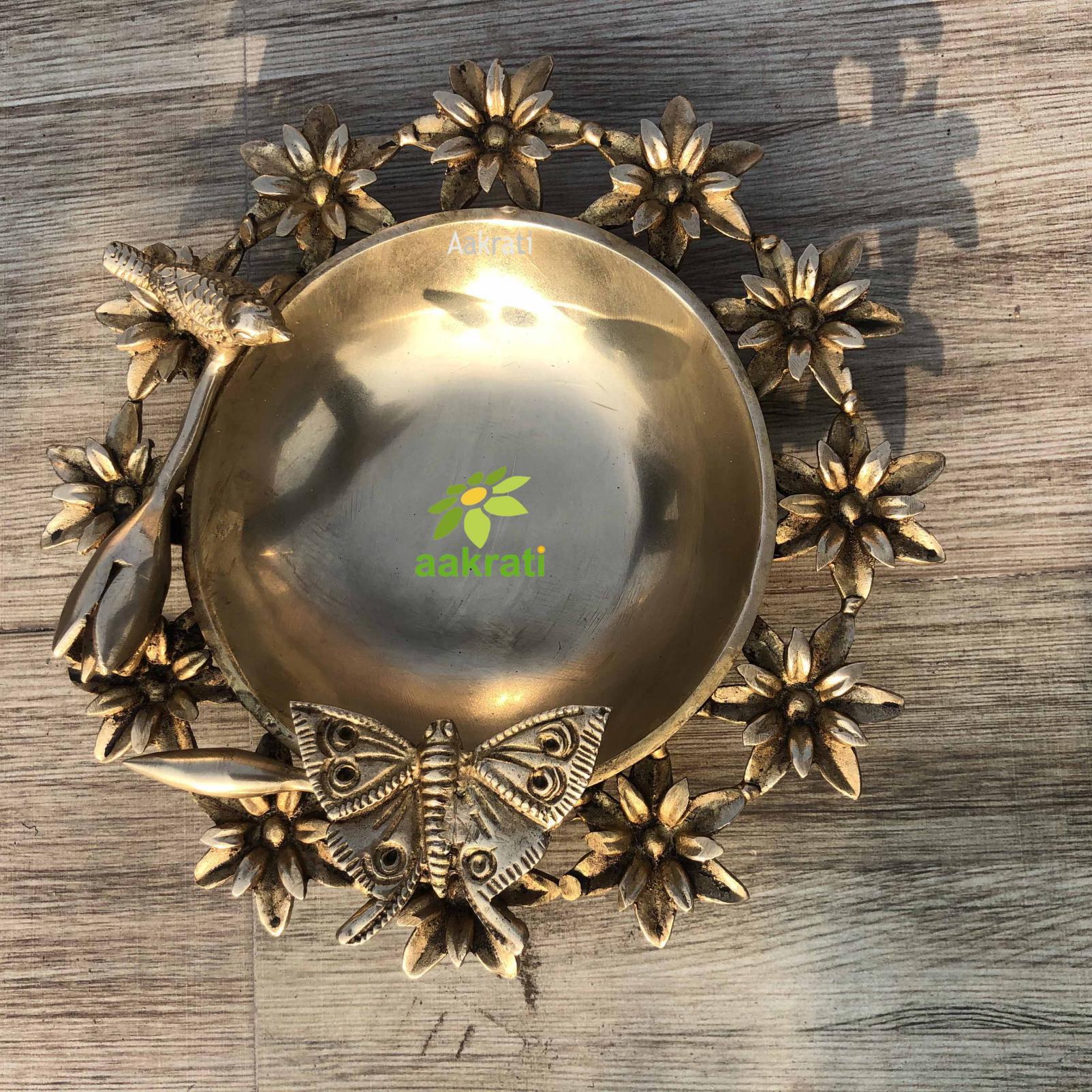 Decorative Urli Lotus Leaf For Diwali Decor - Brass, 22 X 22 X 7 Cms, Yellow Color, Modern Style, Ideal For Indoor Decoration And Gifting