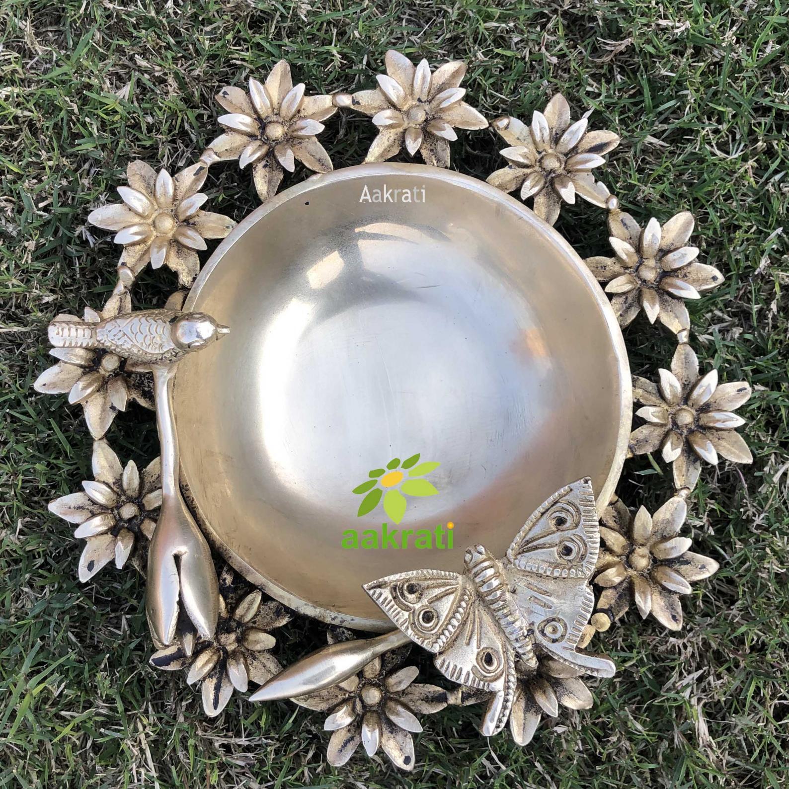 Decorative Urli Lotus Leaf For Diwali Decor - Brass, 22 X 22 X 7 Cms, Yellow Color, Modern Style, Ideal For Indoor Decoration And Gifting