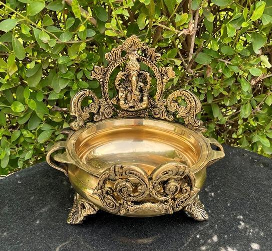 Ethnic Carved Urli With Ganesha Statue, 7 Inches Brass Decor Bowl, Urli Decor, Decorative Urli For Corner Tables