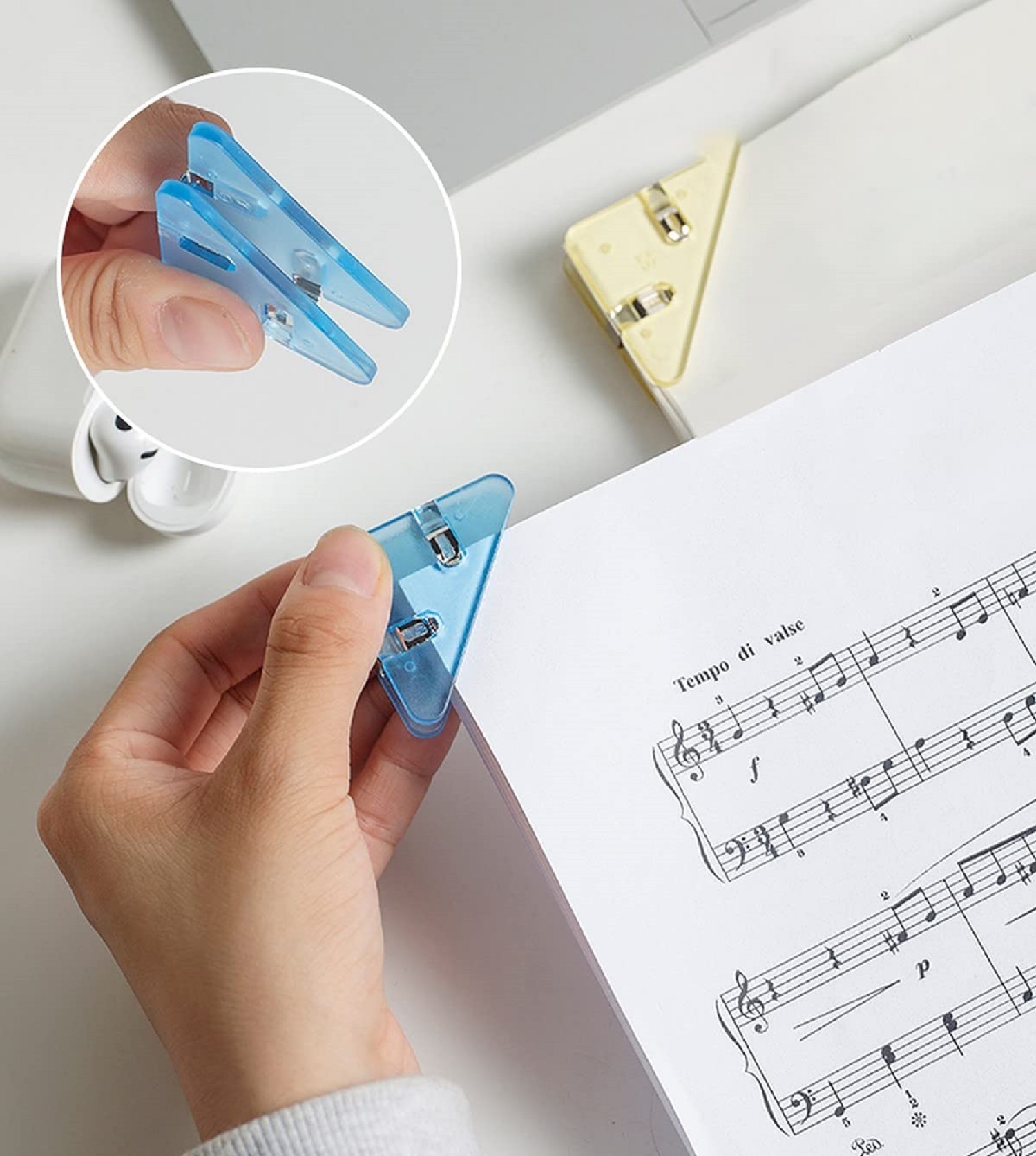 Paper Corner Clip