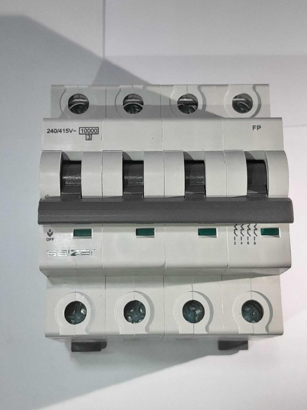 Mcb 20a 4pole Mxfpc200 - Salzer - Color: White