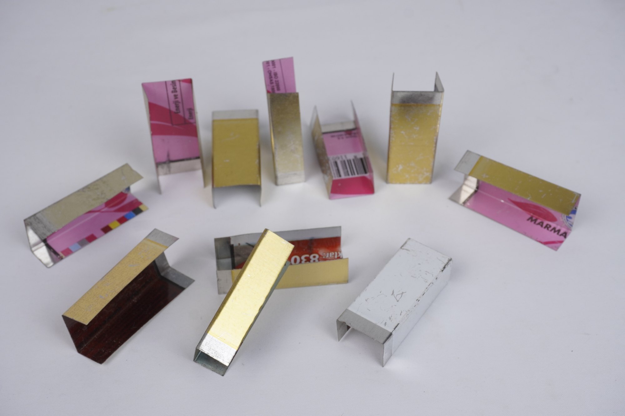 Clip For Ms Strap - Ms Material, 12mm/16mm/19mm Size, Silver & Red Color | Hard Hardness, Suitable For Box Strapping Applications