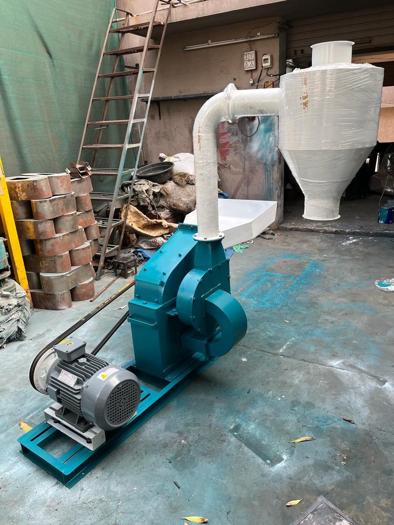 Masala Grinding Machine - Color: Blue