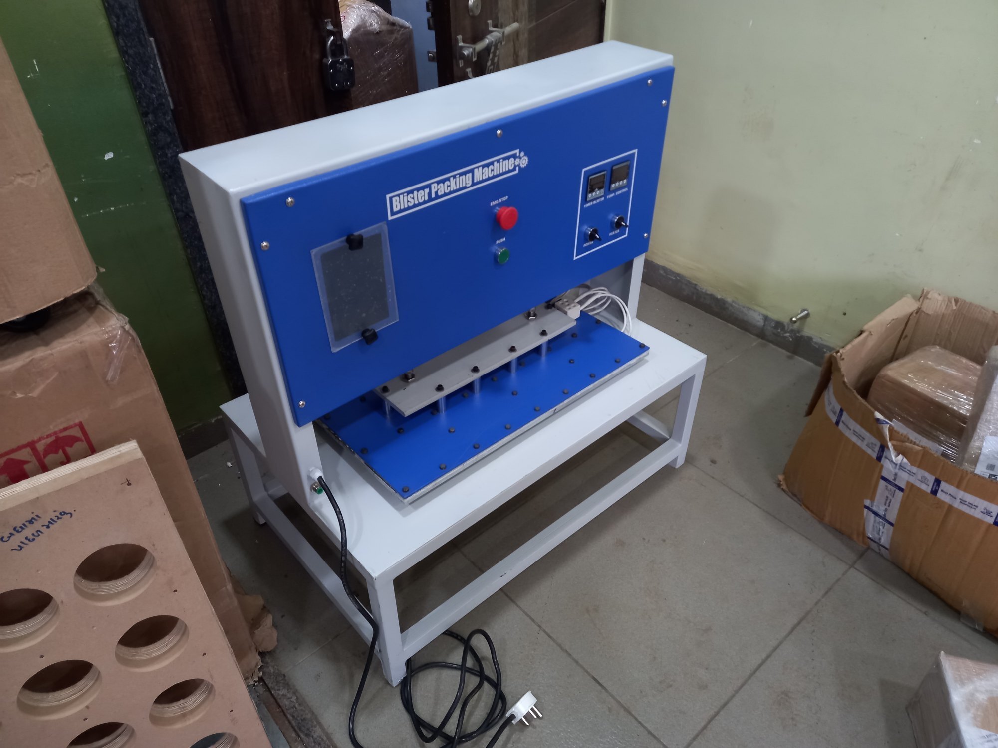 Pneumatic Blister Packaging Machine - Automatic Grade: Semi-automatic