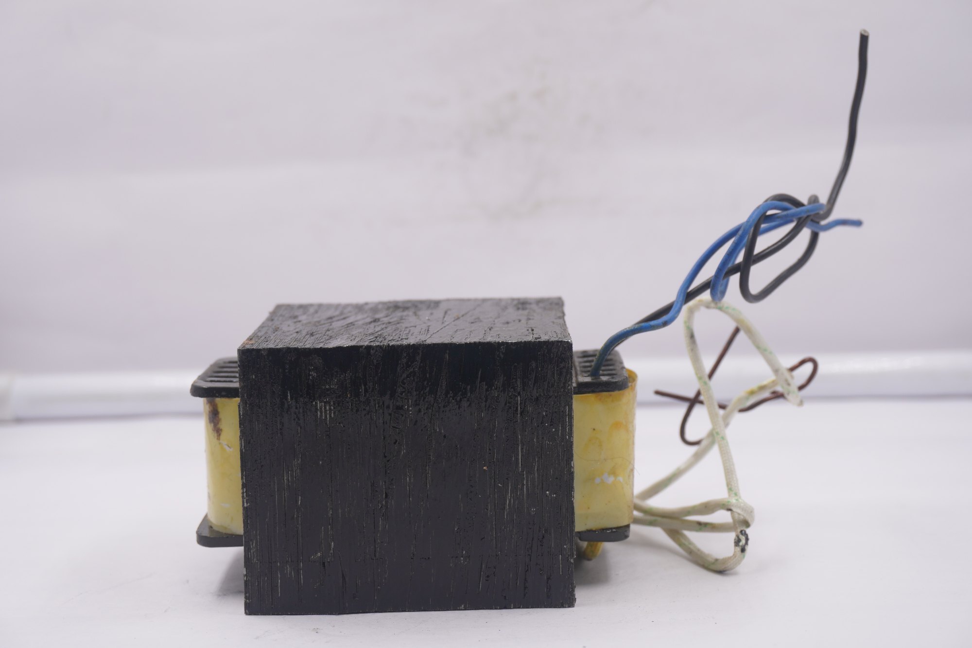 Sps-hs306 Electric Transformer - Electric Transformer Material, 30-inch Size, Blue Color, 220v Ac Input, 28v Electromagnetic Output, 1 Year Warranty