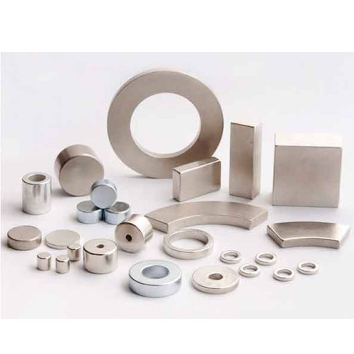 Sintered Ndfeb Magnet Disc With Contersunk Hole - Color: Silver/gold