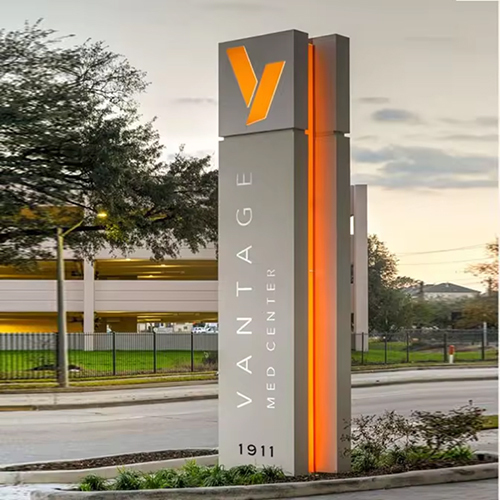 Pylon Signage - Body Material: Acylic