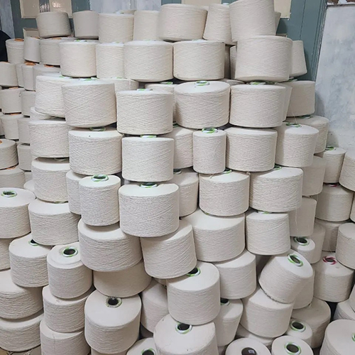 सफेद कपास पॉलिएस्टर धागा