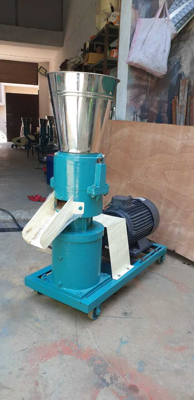Pashu Ahaar Pellet Machine - 10 Hp, Blue Color | Automatic Operation, High Performance For Animal Feed Business