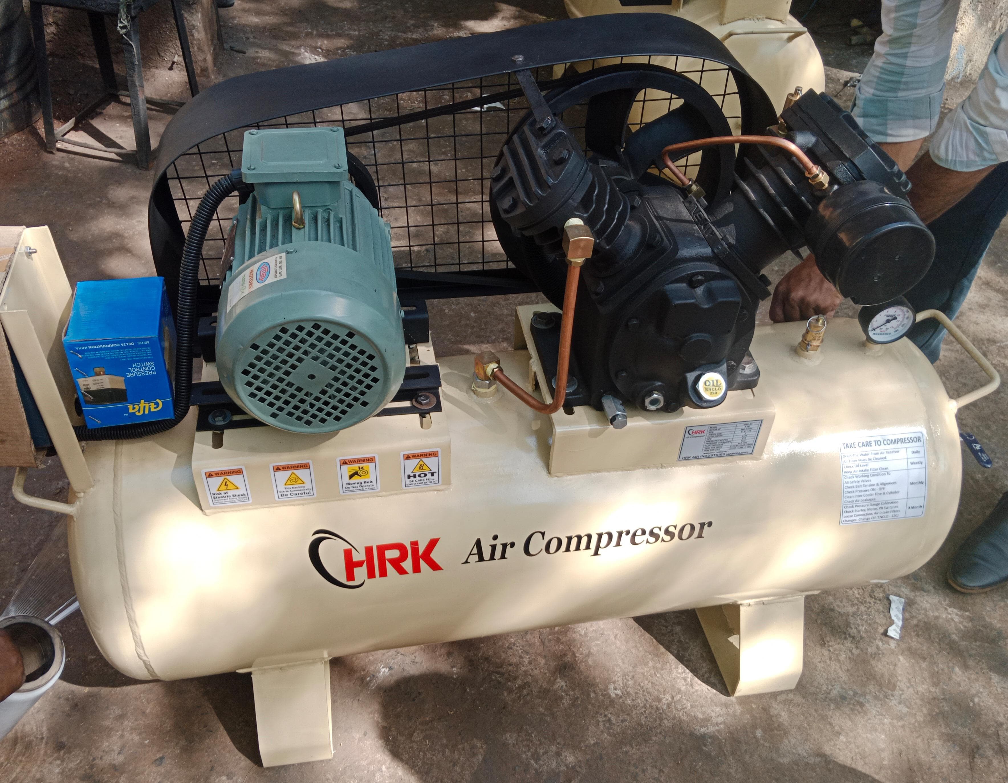 3 Hp Air Compressor - Air Flow Capacity: 9.79 Cfm Cubic Feet Per Minute (Ft3/min)