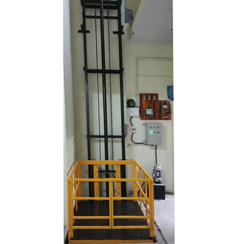 Industrial Hydraulic Goods Lift Load Capacity: 4 Tonne