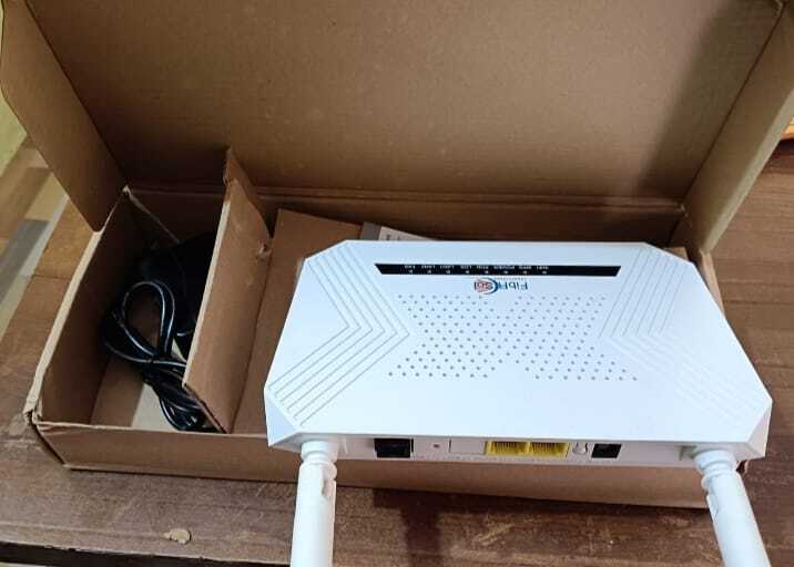 White Ont Router