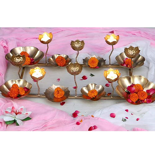 Metal Rectangular Urli For Diwali - Finishing: Polishing