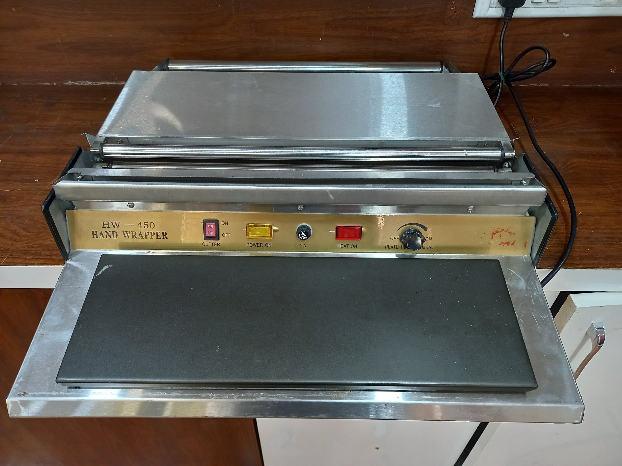 Manual Wrapping Machine (Clean Wrap Machine)hw-450 - Color: Silver