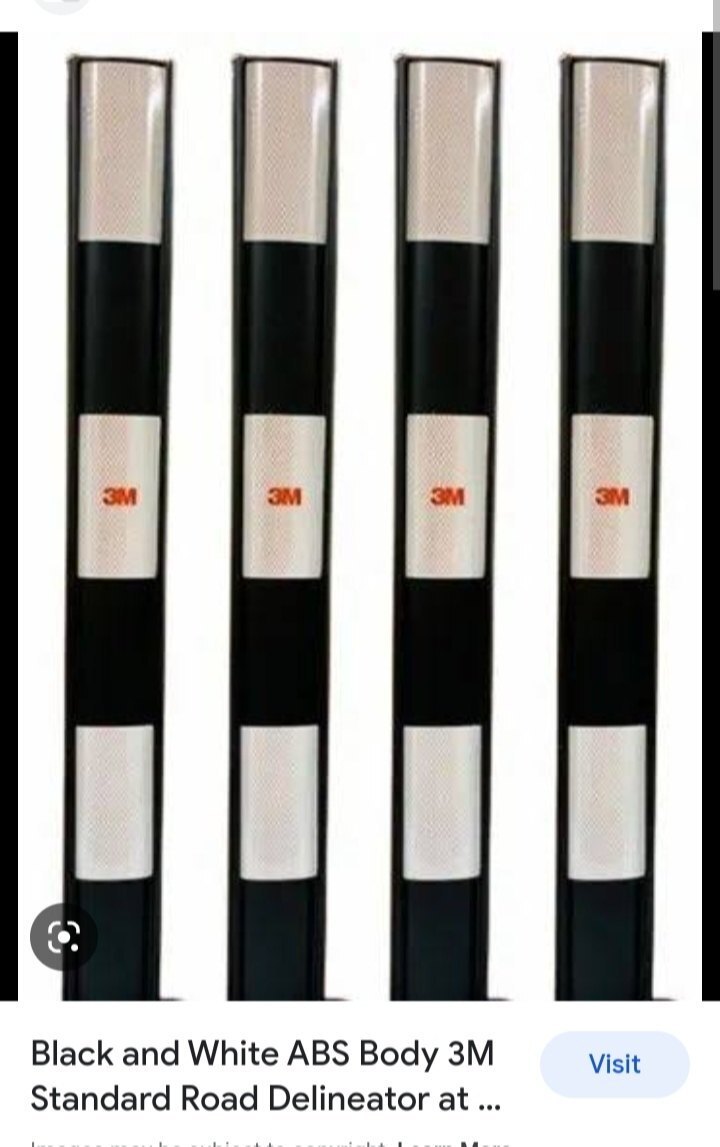 3m Standard Delineator - Color: Black And White
