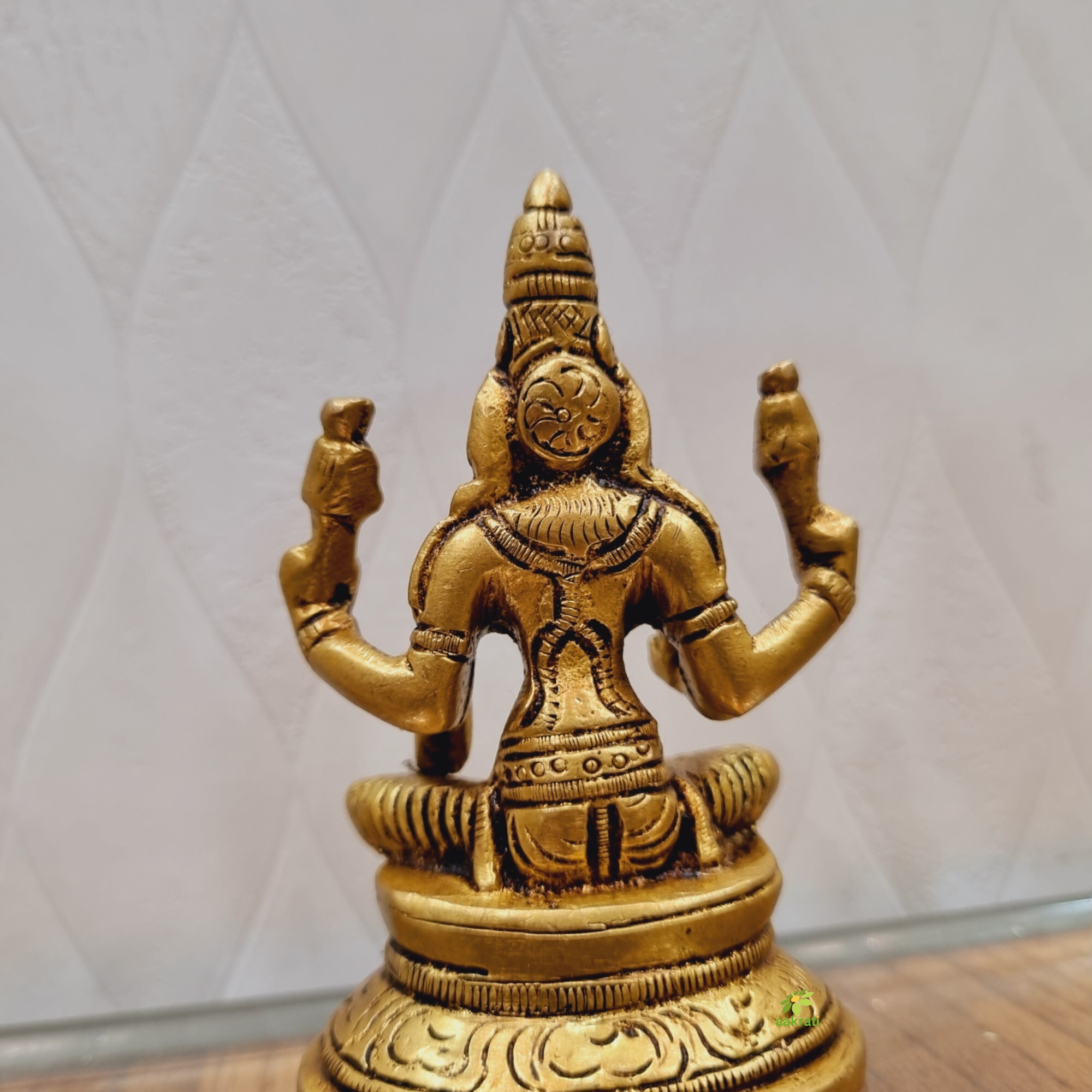 Aakrati Goddess Laxmi Brass Statue For Temple| Decorative Figurine| Temple Daccor| - Color: Yellow